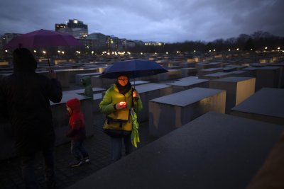 Holocaust Memorial